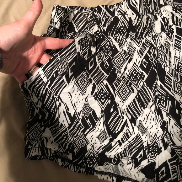 Boutique shorts - Picture 2 of 2